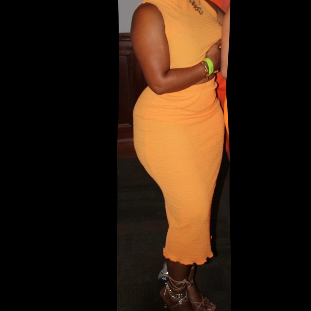Orange Sleeveless Midi set